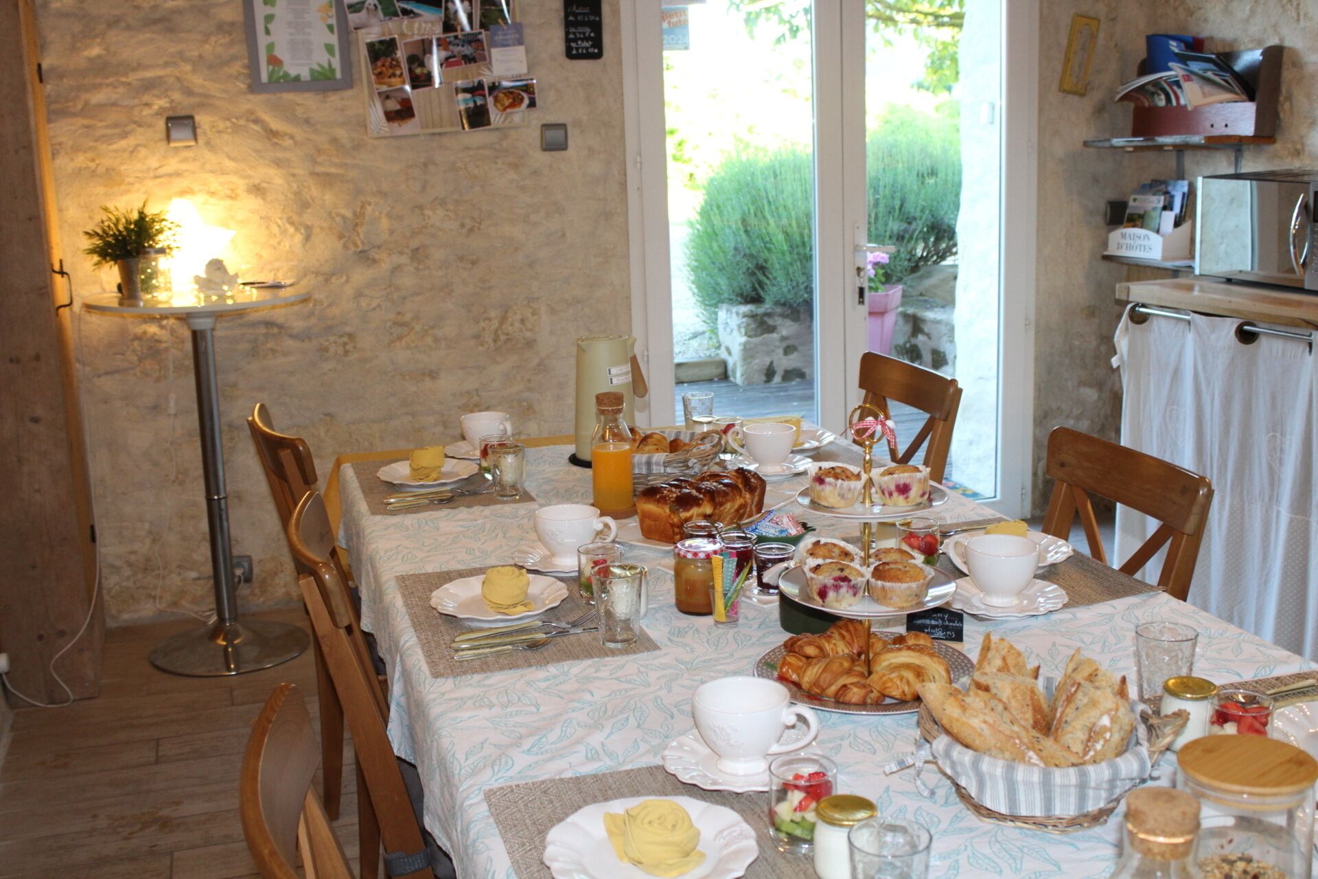 Desayuno continental incluido todos los días 