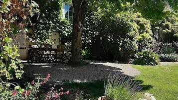 Suite Superior, bagno in camera, vista giardino (Charmante) | Esterni