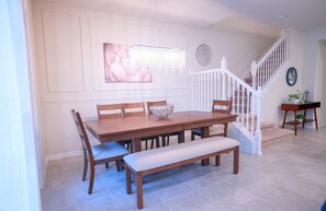 Dining - Brand New Home w/ Private Heated Pool & BBQ Grill (Davenport)