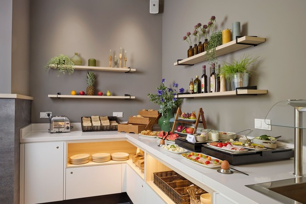 Frukostbuffé varje dag mot avgift