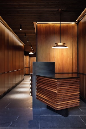 Reception. Melrose Hotel