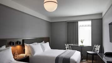 Premium bedding, pillowtop beds, in-room safe, desk