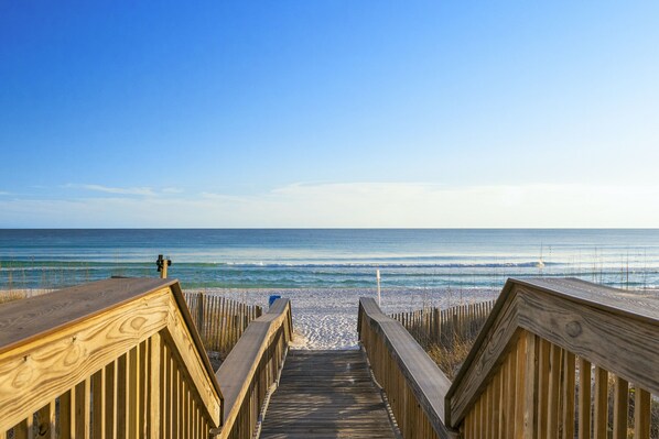 Private beach, white sand - Cabana Club by Panhandle Getawayas (Destin)