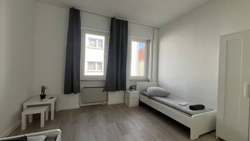 1 habitación, wifi y ropa de cama
