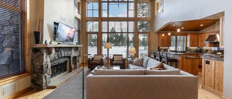 Televisión, chimenea