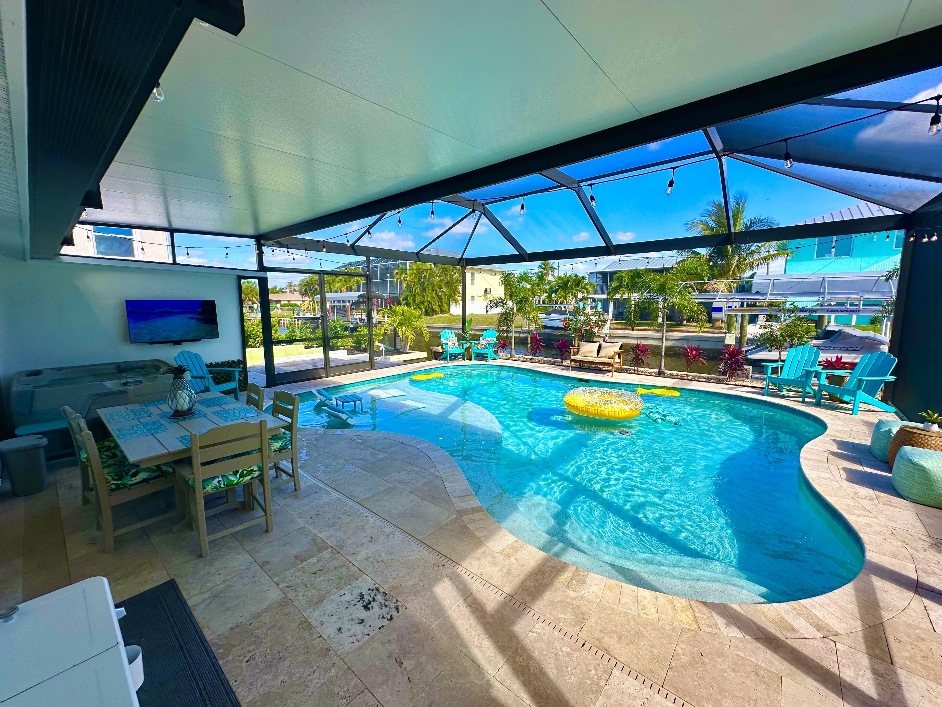 NEW LISTING! CASA PINA BONITA- Waterfront Vacation Home w/ Boat Launch!