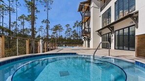 A heated pool - 2 Br Condo w/ Pool & Hot Tub, Sleeps 6 + Free Attraction Tickets! (Santa Rosa Beach)