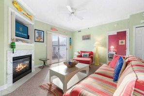 TV, fireplace