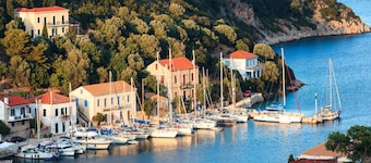 Loutsa Waterside - One Bedroom Villa, Sleeps 2