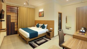 Executive Room, 1 King Bed | WiFi (free) - Hotel Lemon Suites & Banquet Noida Sector 62 (Noida)