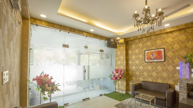 Reception - Hotel Lemon Suites & Banquet Noida Sector 62 (Noida)