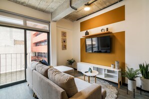 Deluxe Apartment, 1 Bedroom | Living area