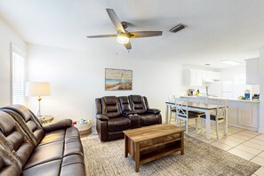 TV - Coastal getaway steps from the bay with patio, balcony, smart TVs, & W/D (Port St. Joe)