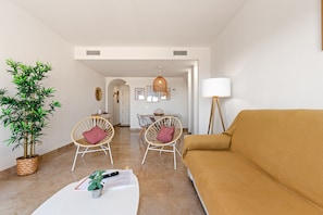 TV - Coto Real 2446 ANAFI Panoramic View (Manilva)