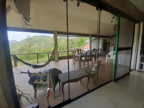 Casa de Campo no Alto da Montanha com Vista Privilegiada Condomínio em Amparo SP