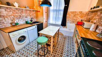 Apartment | Private kitchen | Electric kettle