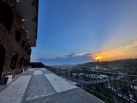 Pemandangan dari bilik