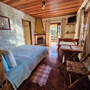 Family Chalet | Desk, free WiFi - Canto dos Pássaros (Santo Antonio do Pinhal)