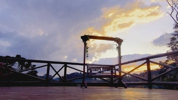 Front of property - Canto dos Pássaros (Santo Antonio do Pinhal)