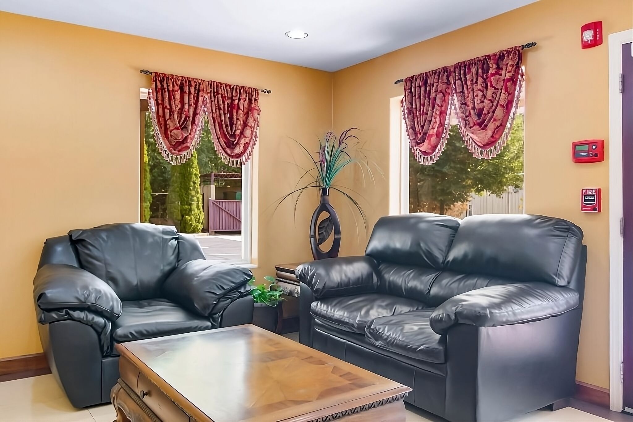 Short Drive To Georgia Aquarium And Cnn Center! Free Onsite Parking - Douglasville, GA
