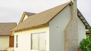 Villa | 6 bedrooms, Internet