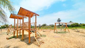 Villa | 3 bedrooms, Internet