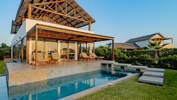 Villa | 6 bedrooms, Internet