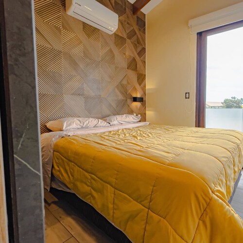 HOP Bali Exclusiva Laguna y Playa en Chincha