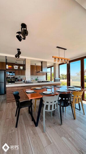 Villa | 6 dormitorios y Internet