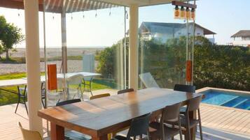 Villa | 4 bedrooms, Internet