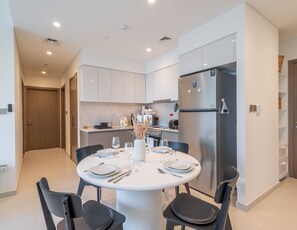 Apartemen Deluks | Ruang makan