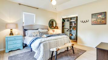 1 bedroom, iron/ironing board, Internet, bed sheets