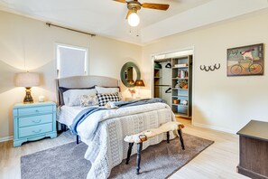 1 chambre, fer et planche à repasser, accès Internet, draps fournis
