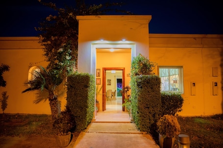 Exterior detail. ROYAL GOLF DE FES, RESIDENCE LES ANDALINES