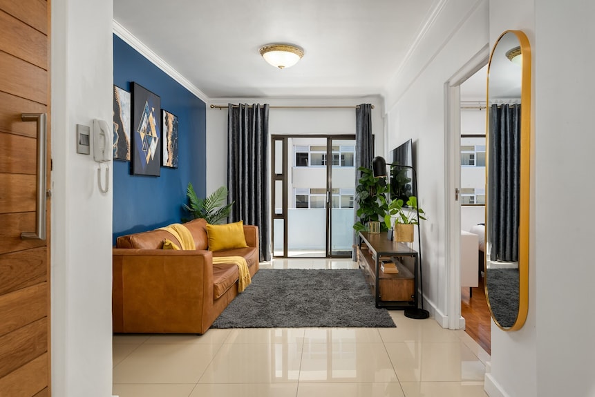 Chic Beachfront Oasis | Balcony | Netflix - Camps Bay