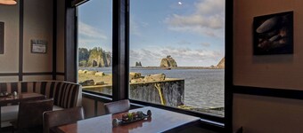 Quileute Oceanside Resort