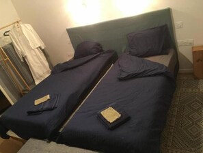 2 bedrooms, WiFi, bed sheets