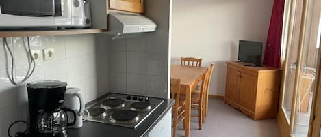 Refrigerador, microondas y lavavajillas
