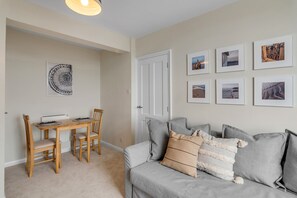 Living area - Stylish, newly renovated 1bed seaside apartment (Norwich)
