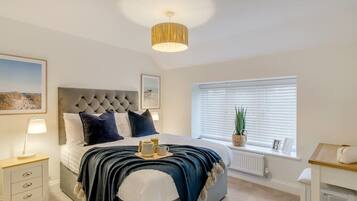 6 bedrooms
