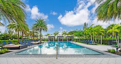 Modern 1 Bed in Downtown Doral With Free Parking