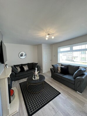 智能電視、壁爐