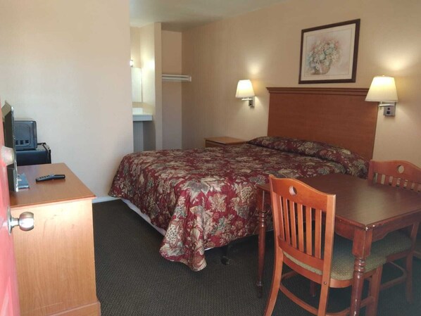 Free WiFi, bed sheets