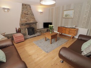 Cottage | Living area - The Granary (Kilgetty)