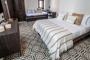 4 camere, Wi-Fi, lenzuola