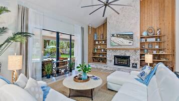 Smart TV, fireplace, stereo