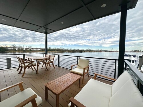 Aloha @ The Cove Riverwalk Villas