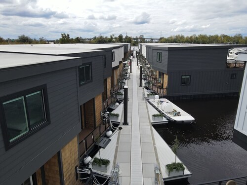 Aloha @ The Cove Riverwalk Villas