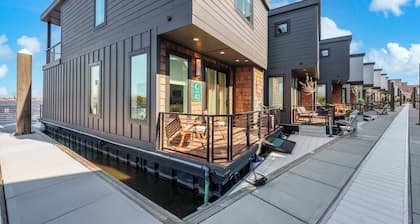 Aloha @ The Cove Riverwalk Villas