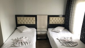 Classic Twin Room | WiFi (free), bed sheets - Kale Hotel (Ankara)